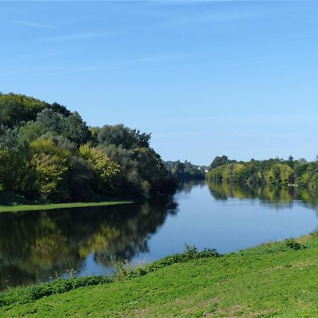 Les Volets Verts Lamothe-Montravel エクステリア 写真